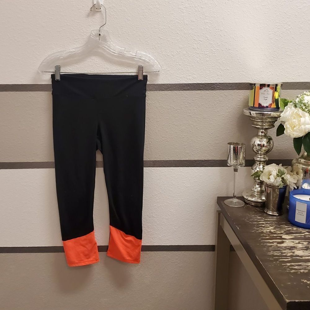 Gap Body Coral Cropped Leggings Sz XS